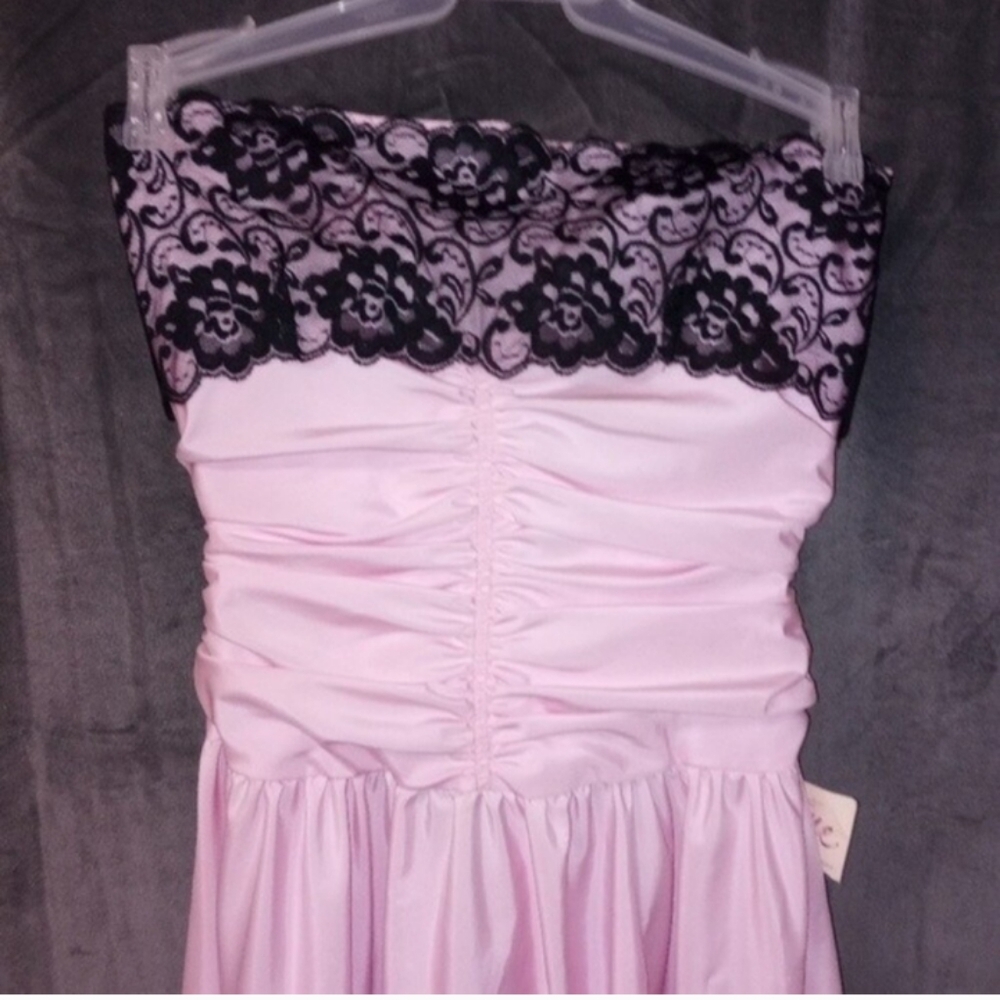 Sold - Picture 4 of 16